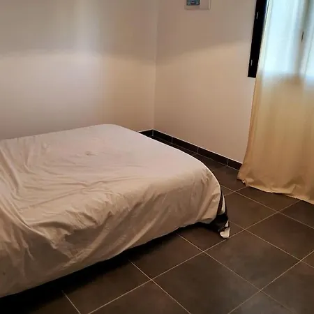 빌라 Charmante Avec Jardin Prunete