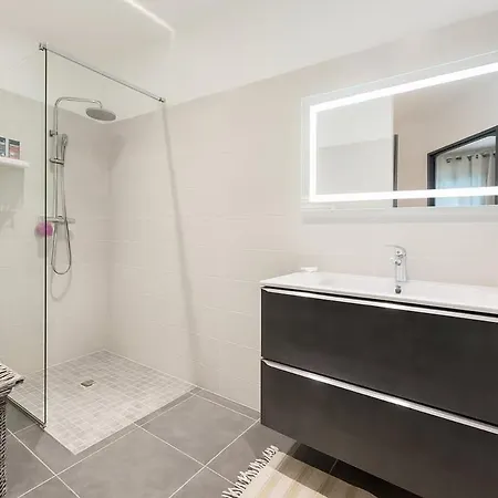 Charmante Avec Jardin * Prunete