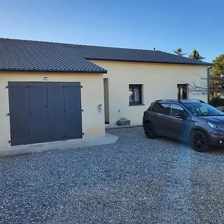 Charmante Avec Jardin Villa