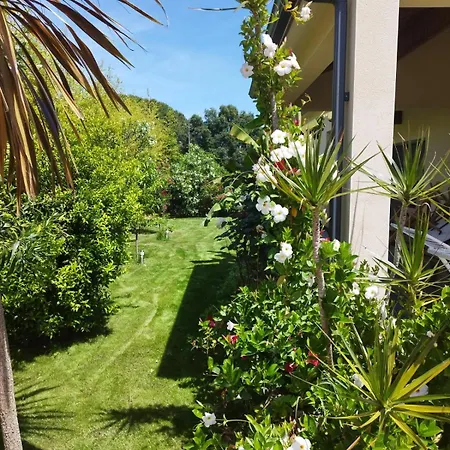 Charmante Avec Jardin Villa *