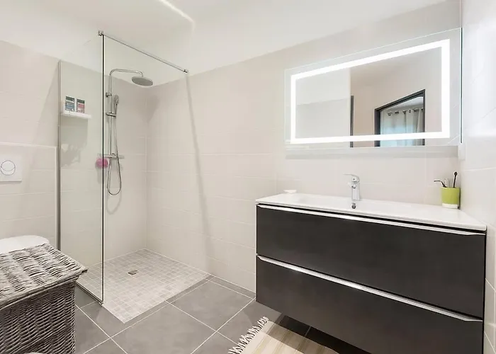 Charmante Avec Jardin * Prunete